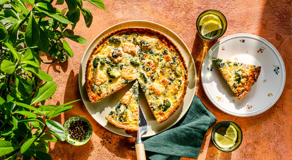 Quiche cu somon, broccoli si spanac