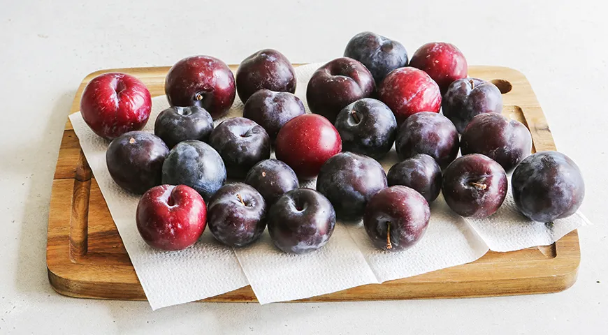 Dulceata groasa de prune pentru iarna